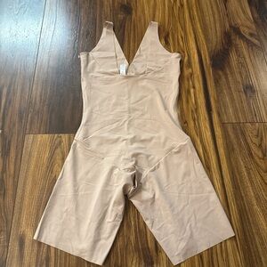 Leonisa Undetectable Step-in Mid-Thigh Body Shaper Beige Size M